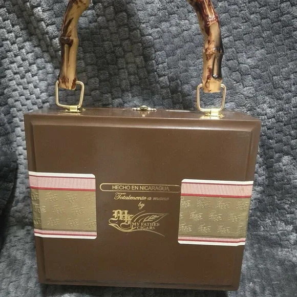 Cigar box purse handmade with bamboo handle - Picture 6 of 8